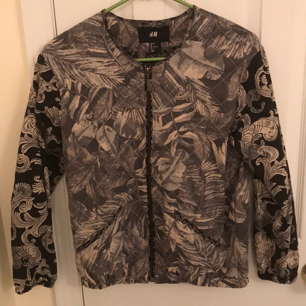 H&M fabric patterned jacket